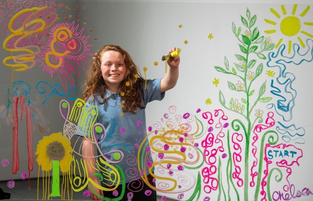 Helium Arts18Helium Arts18